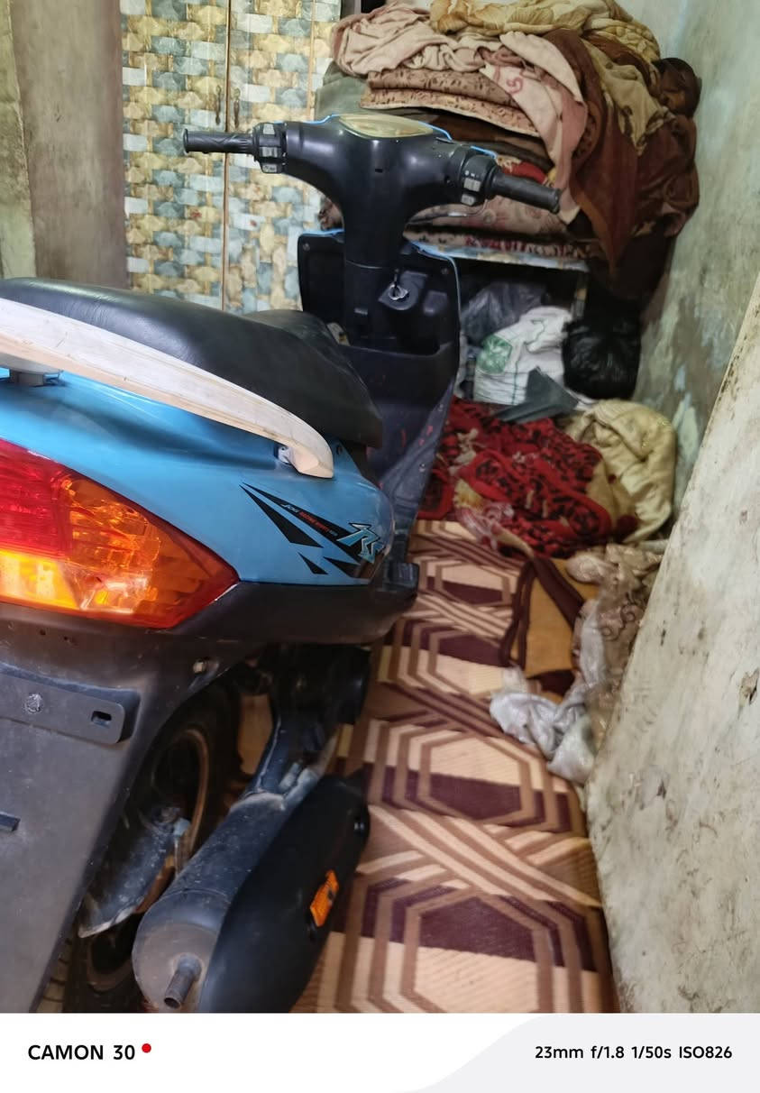 سلام عليكم دراجه للبيع كله شغال سلف هندر اشاير لايت عداد سرعه كله شغال سعره 400بيه مجال مكاني كربلاء حي الغدير الشراي يتصل ***********

