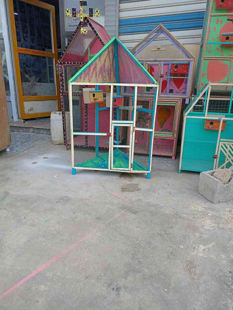 نجارة الامير لعمل جميع انواع الاقفاص والخانات باانسب الاسعار
العنوان جمعية الامام شارع الضلوعية مجاور علي حسين السعدي عباس ***********
