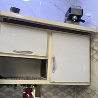 بيع مستعجل كاونتر السعر ١٣٠  قفل ميز مع ملحقات ٤ ب50الف  قفل  كراسي ما...