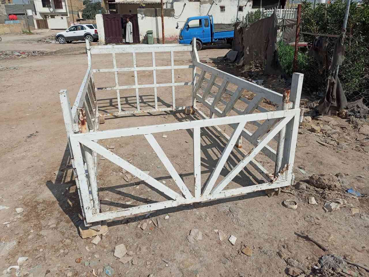 السلام عليكم محجر كيا للبيع 7جنكال
حديد ثقيل سيباية وهوك تفصال درجة ءولة لسعر 350 
المكان بابل القاسم رقم الهاتف ***********
