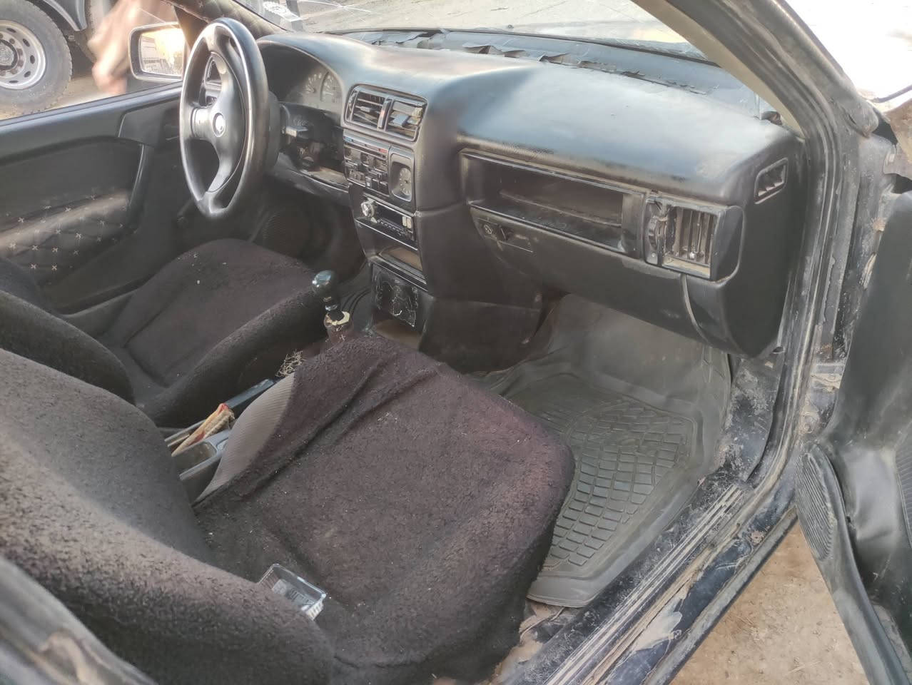 ئۆپڵ بۆفرۆشتن مۆدیل 92 مەکینە 18 سەنەوی و ئاڕم کۆن سلێمانیە چوارتایەو ویلی لۆکی لەسەرە پێشو دوای هیچی پێوەنیە   سەیارەکە هەموگیانی مەزوبوتە کارەبایو مەکینەو گێڕی هەموش بەشەرت  سعری 20گڵاو معامەلە لەتەکیە دانیشم *********** اسیا ***********
