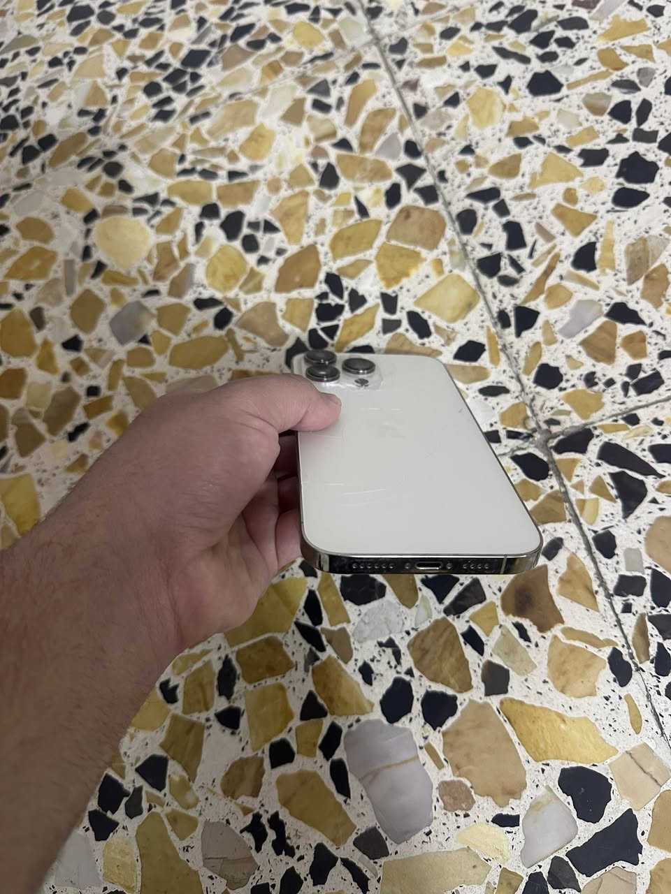 سلام عليكم ايفون١٤ ذاكرة٥١٢ بطارية٨٧ الجهاز جديد بي بس الضهر مفطور والباقي كلة جديد مكاني بغداد الحرية***********
