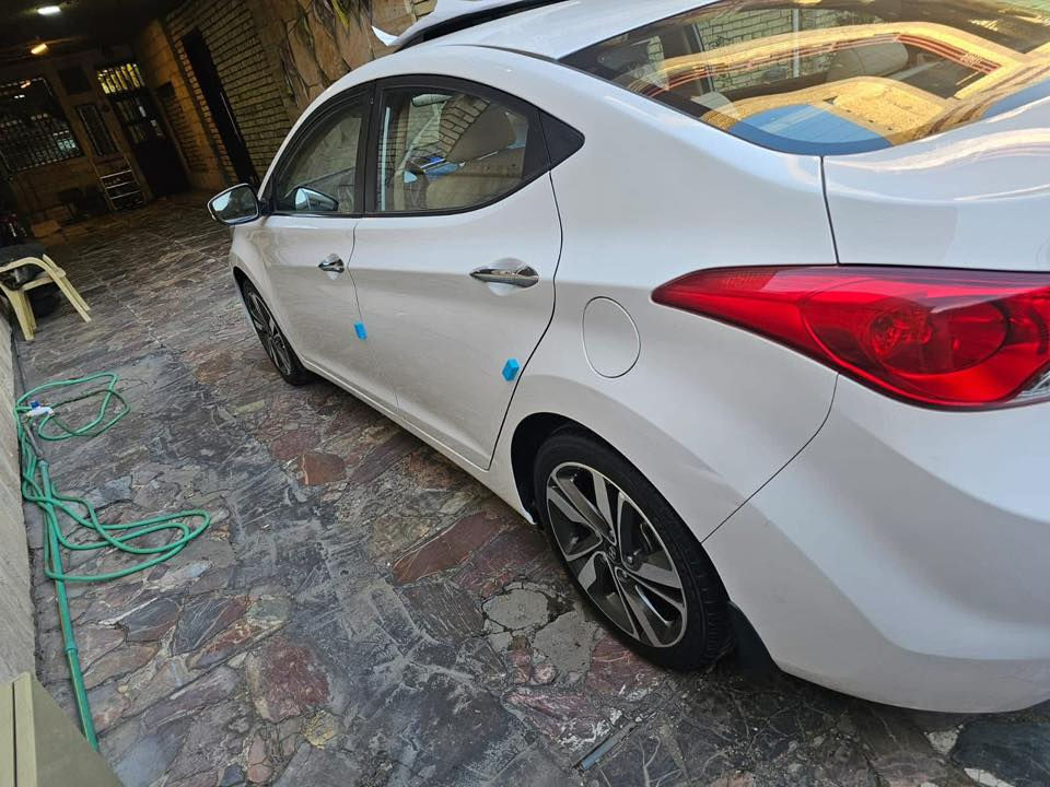 النترا ٢٠١٤
خليجي GLS
 اخت الزيرو ماشيه 45 الف فول مواصفات
بوضع الشركه او الوكاله
مكفوله كفاله عامه
ماعدئ شبر بالدوسه
كير ومحرك وحداديه على وضع الشركه فتحة سقف
مري شفط محرك ١٨٠٠
من الشركه عدنا الاسبير منازل 
مكانها بغداد منصور
السعر 100$ محتاجة الله شاهد  الستفسار هاذ الرقم  ***********
