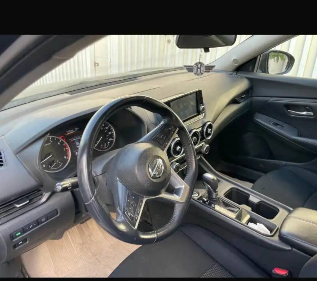 نيسان سنترا 2021 سياره جاهزه ماناقصها برغي . السعر117... /***********
