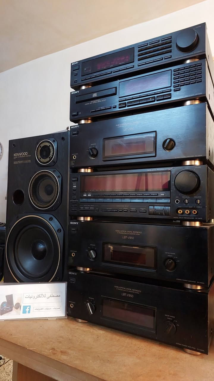السلام عليكم.. عرض #2026002
سيت سوني 950 ( SONY LBT-V950 ) صناعة يابانية.
يتكون من 3 امبليفاير نوع باور، بري أمب و ايكولايزر مدمج، سيدي و راديو.
الكهرباء 100V , حجم سستم ( عرض 36CM ). 
يناسب الي عنده مجموعة سبيكرات ( 12 سبيكر ) يشغلهم بنفس الوقت.. الي يفيده يراسلني خاص و يدلل 💖
 مكاني سليمانية... يوجد توصيل كافة المحافظات.
Mustafa Electronics 
Audio , Video & Electronics
Whatsapp: ***********
