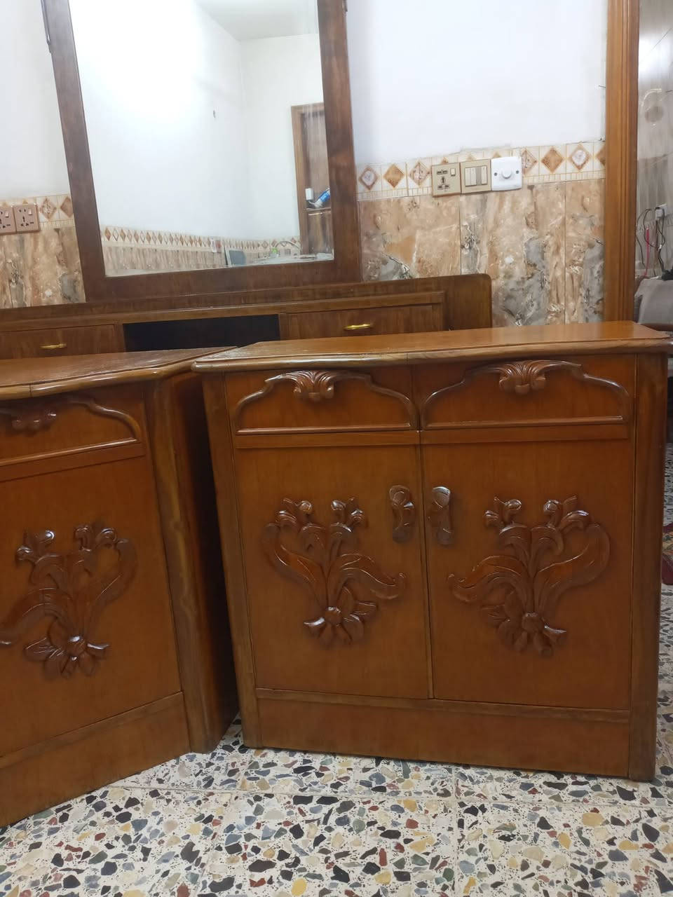 جزامه مع زاويه ركن صاج تزكام مستعمل السعر 100 وبيهن مجال العنوان بغداد حي الإعلام الشباب نهاية شارع سوق اميمه  صيدلية نور الشباب قرب النادي التجاري  موبايل
***********
***********

يوجد  توصيل غير مجاني داخل بغداد فقط
