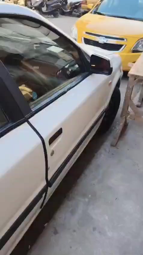 سلام عليكم سمنت موديل 12مصبوغه حزام جماليه بيه مكاني بغداد الكرخ مكينه كير مكفولات تبريد ثلج مكينته كير فرنسي اني مكلف بل نشر تخم تايرات حداديه بس رععيه سياره اني مكلف بل نشر *********** السعر 45 بيه مجال
