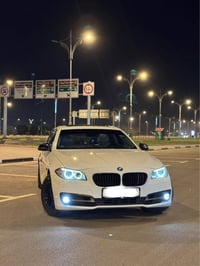 بي ام دبليو 520i • ٢٠١٤ • ٢٠٠٠ تيربو