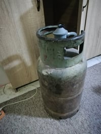 قنينة غاز فارغة • كربلاء قنطره السلام