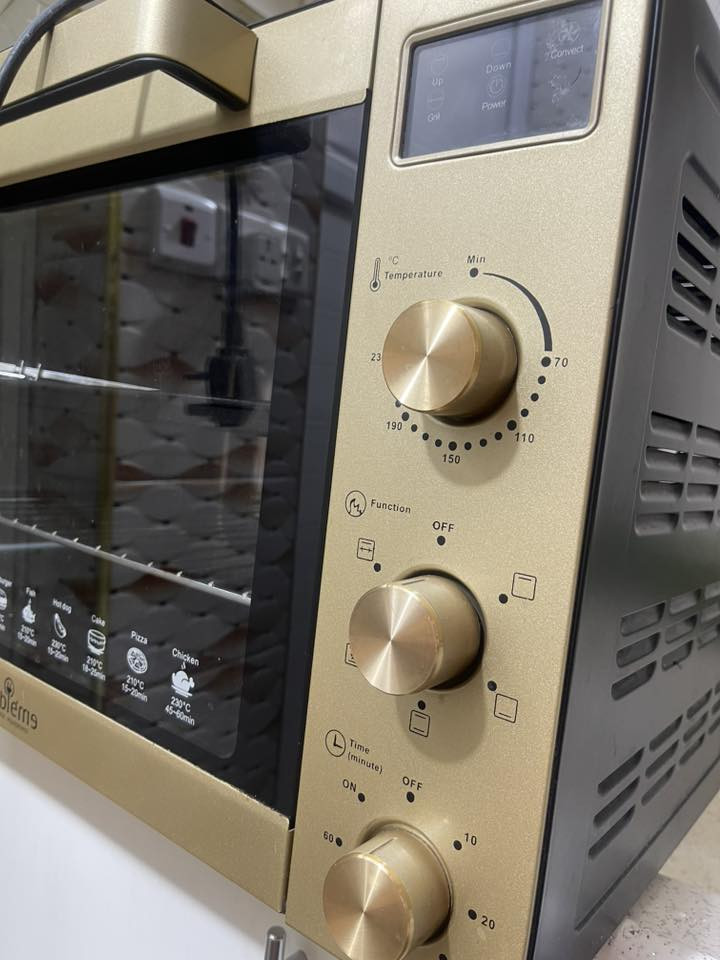 فرن ومايكرو
مستعمل نظيف عالفحص 
السعر 75 
للاستفسار ***********
