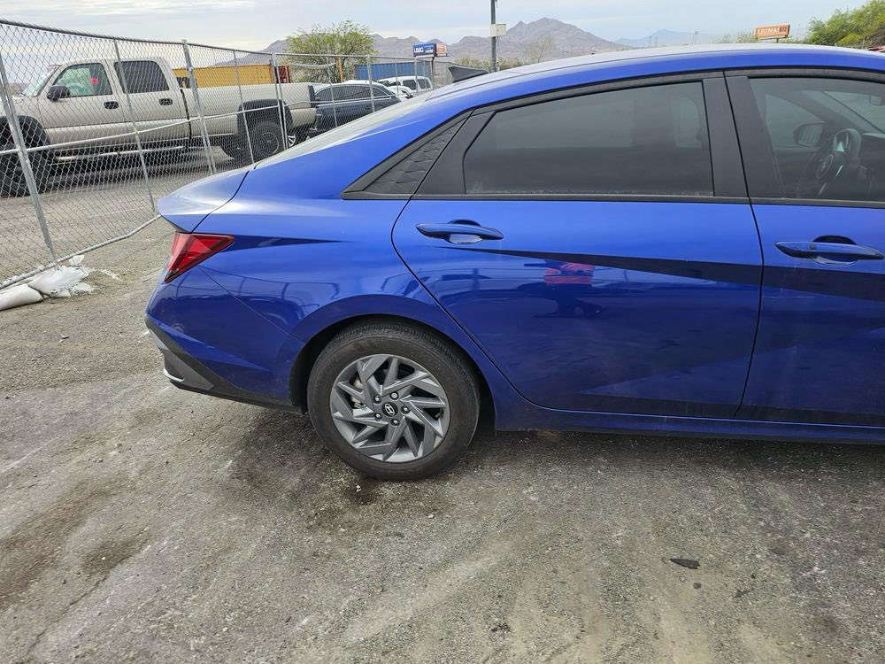 سلام عليكم النترا موديل ٢٠٢٤
السياره نص فول  شاشه ايباد 
حساسات امامي خلفي رادارات  بصمه قياده ذاتيه فول تحكمات ستيرن وبعد بيهه هواي مواصفات سياره وارد امريكي  مكان السياره حاليا بل يوسفيه  طابكه. سعر السياره ١٥٠ وبيهه مجال جماعه ال١٤٠ لا تراسلون  السياره ابيعهه عله وضعهه  انته تصلح وترقم ضربتهه حلوه  بس جاملغ ماتفيدك السياره اعبر المنشور انشالله تحصل الاحسن منهه واتساب  موجود ***********
