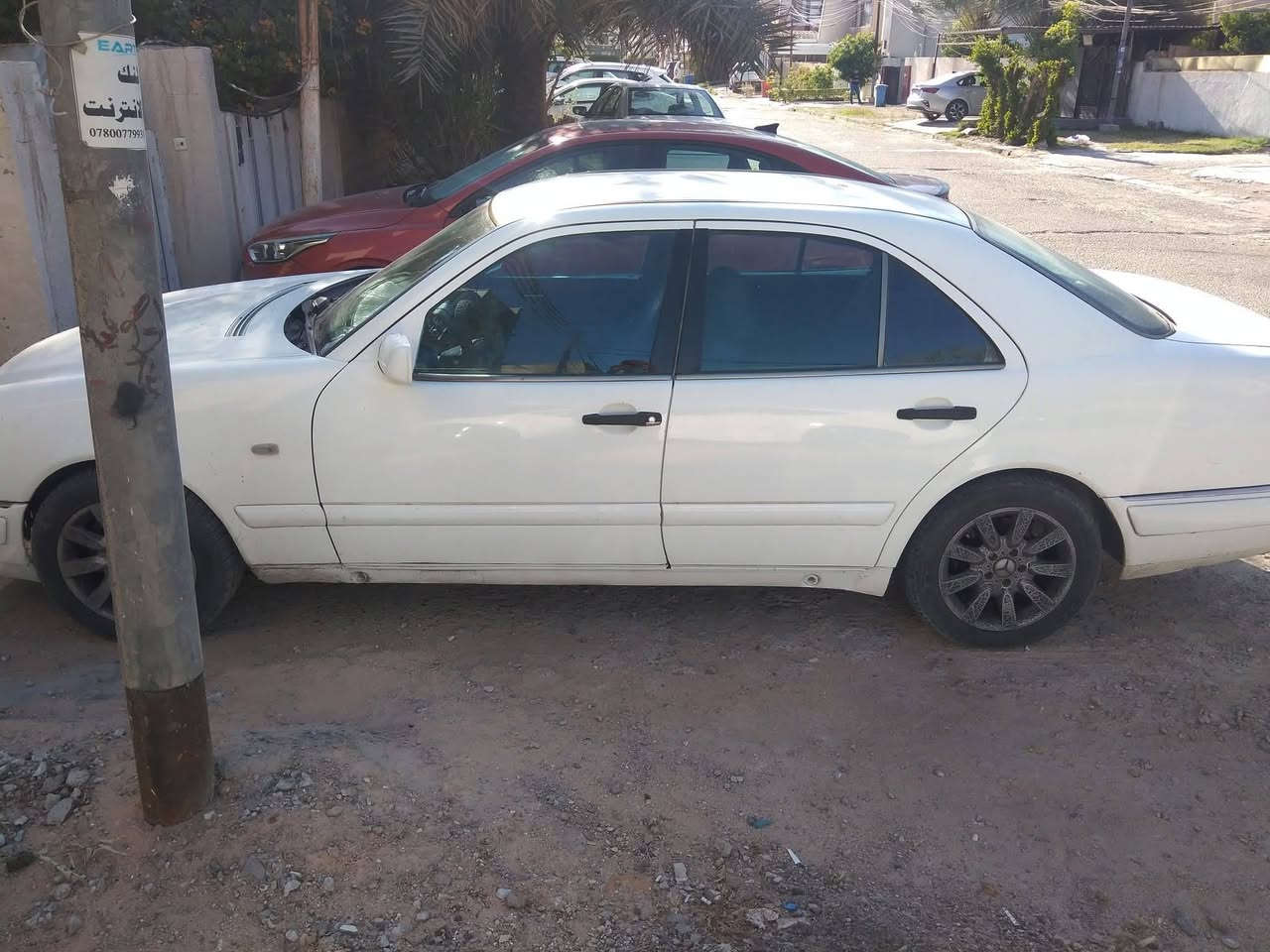 مارسيدس للبيع لون ابيض رقم صلاح الدين محرك بطه ياباني كير ومحرك جيد جداً رقم وسنويه انكليزي جديد السعر البيع 60 ورقه رقم *********** يوجـد واتسـاب
