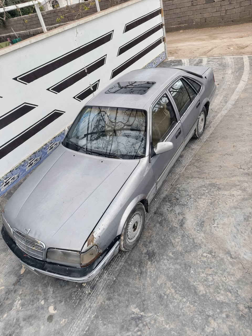 السلام عليكم /سيارة للبيع دايو بروگهام موديل 97 محرك جديد گير جديد باتري جديد تايرات جديد كهربائيات كلها شغالة صاحبها موجود وكالة موجودة السعر 15 وبيها مجال قليل العنوان / الرمانة قرب محطة البانزين للا تصال عل الرقم
***********
***********
