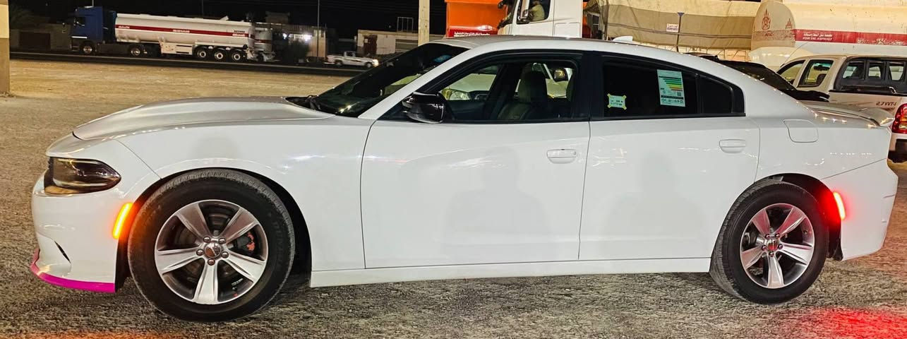 موديل 2017 SXT
محرك  3600
عليه تحديث  SRT
دعاميات وبنيد  ودركه 
البنيد البلادي موجود 

حادث شبر بالجاملغ الامامي و بيها قطعتين اكلير بدون ايرباك بدون دواخل 
كير محرك شرط 
سياره جاهزه 
المكان تكريت 
السعر 175 وبيها مجال 

***********
***********
