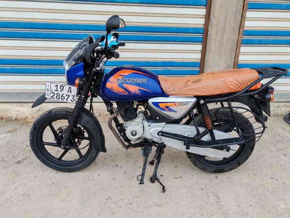 بوكسر جبلي مديل2023 مرقم 
مرقم لوحات نكليزي مشروع وطني
بسمي تحويل شوكت متريد. 
كفاله شاصي وتحويل
مكينه ناعمه متنسمع تجفيت شركه 
بغداد ***********
٢١٠٠
