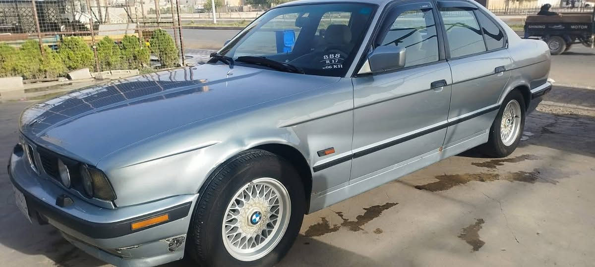 بي ام موديل ٨٨ محدث ٩٣ محرك ٢٠ كبس كير عادي محرك كير بالشرط دفتر بانزين موجود سنويه ٢٧ اباسمنه تحويل او  كاله تخم تاير جديد باتري جديد مكان السياره كركوك حي الاسرى و المفقودين الاتصال على الرقم *********** السعر ٤٥ ورقه بيهه مجال للطيبين كركوك, العراق
