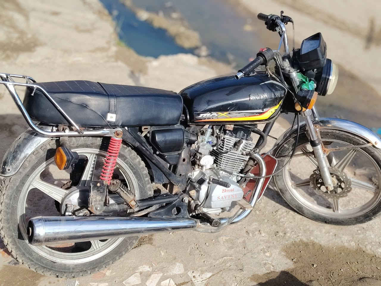 السلام عليكم شباب دراجه سافان للبيع أوراق اصولي موديل 21 محركه ناعم جاهزه گبل للشارع للبيع ب 375  وبيه مجال  الشراي يتفضل خاص او يتصل *********** مكاني حله الحمزه الغربي
