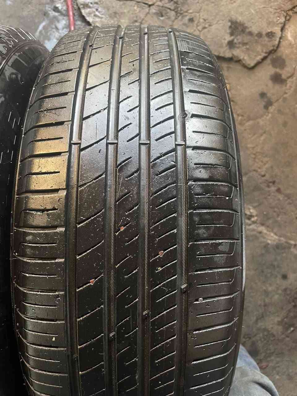 سەلام 
شتی دەورر 225/60/15 لۆک لۆک ٪٩٠ خاوێن سەر سەیارەی خۆم بووە بێ پەنچەری بەشەرتی خواری تەقیوی پەنچەری زەمانی ١ مانگی لەگەڵە 
***********وەتساپ
شوين هەولێر
