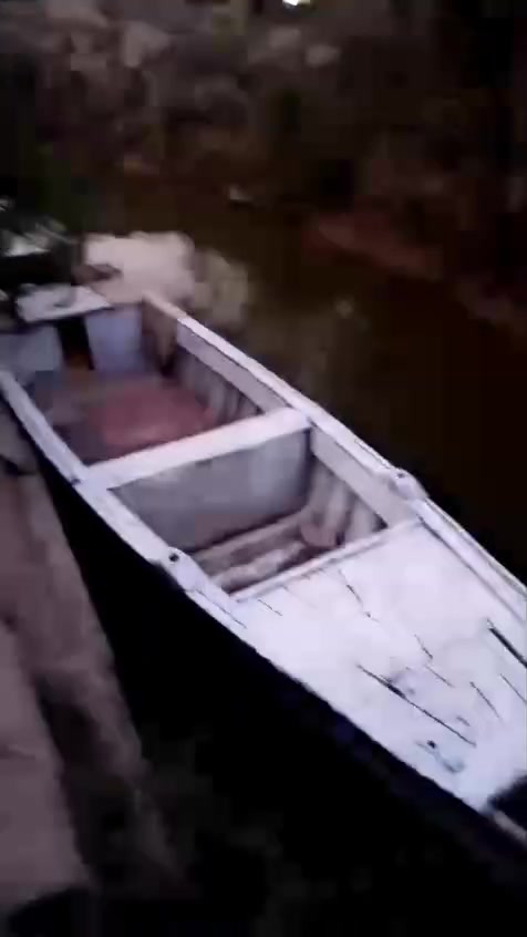 مكينه اربعين توهاتسو سلف جره  مع جنكوه فافون طول 8 متر والعرض متر وعشره للبيع سعر اب مليون مكينه مفتوحه محرك جنكوه ما جيب ماي حلوه


**إذا كنت صاحب هذا الإعلان وتريد حذفه لأي سبب، رجاءا أرسل رسالة إلى الدعم الفني**