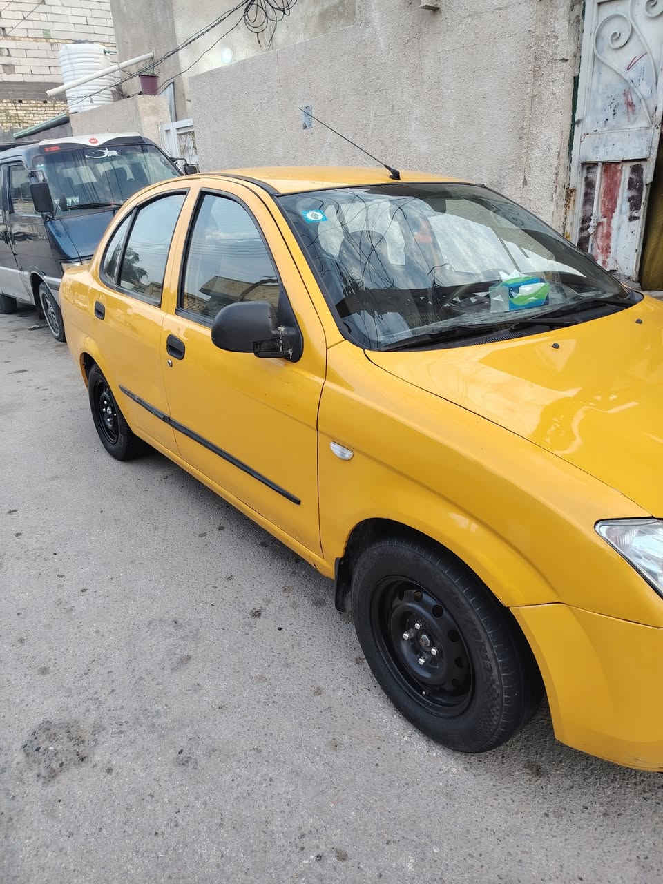 السلام عليكم..
طيبة مديل 2018..
مكفوله من الضربه بيه خسفه بل بنيد قليله والدبلات الماميه تعبانه 
مكينه جديده بجيس.. 
كير مكفول..
رقم بغداد انكليزي 
مصفره هيئه وغرامه.. 
سنويه ما ساقطه...
تخم تاير...
كهربائيات شغاله... 
السياره بسمي ... 
تبريد شغاله
تدفئه شغاله... 
السعر(( 50)) وبيها مجال.تجي تشوف وبيك خير وتدلل
مكان السياره كربلاء حي العسكري
الرقم ***********
