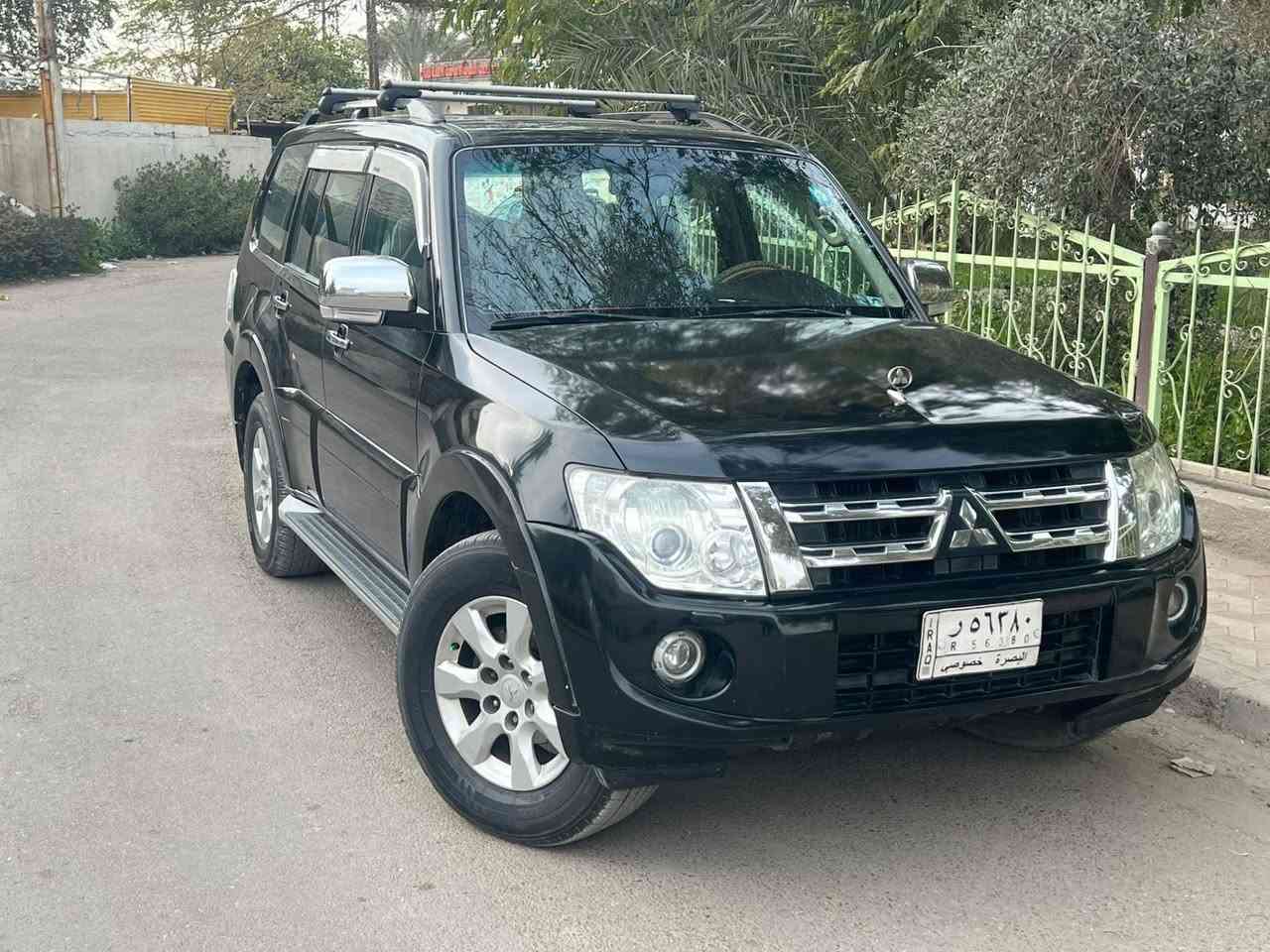 السلام عليكم باجيرو 2014حبتور لون اسود بدون حادث مكينة 3500 المرغوب حساسات خلفية 
فتحة قمارة سلايت 
لايت زنون 
مري كهرباء+اشاره بالمري 
فور ويل ودبل كير 
كروس سرعه 
رقم بصره مشروع وطني تحويل مباشر 
تحكمات ستيرن 
كامره خلفيه 
ثلاث قطع تبريد 
كشنات جلد
وباقي تفاصيل الحبتور معروفه 
صدر امامي وخلفي جديد كامله السياره مابيه اي نقص 
140$ وبيها مجال
مكاني بغداد الجديدة ***********
