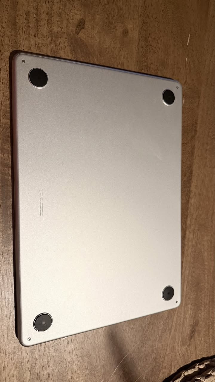 Hello
I wanna sell my Mackbook air M2
Hard: 256 GB
Price: 600$
Please DM me if interested أربيل, العراق


**إذا كنت صاحب هذا الإعلان وتريد حذفه لأي سبب، رجاءا أرسل رسالة إلى الدعم الفني**