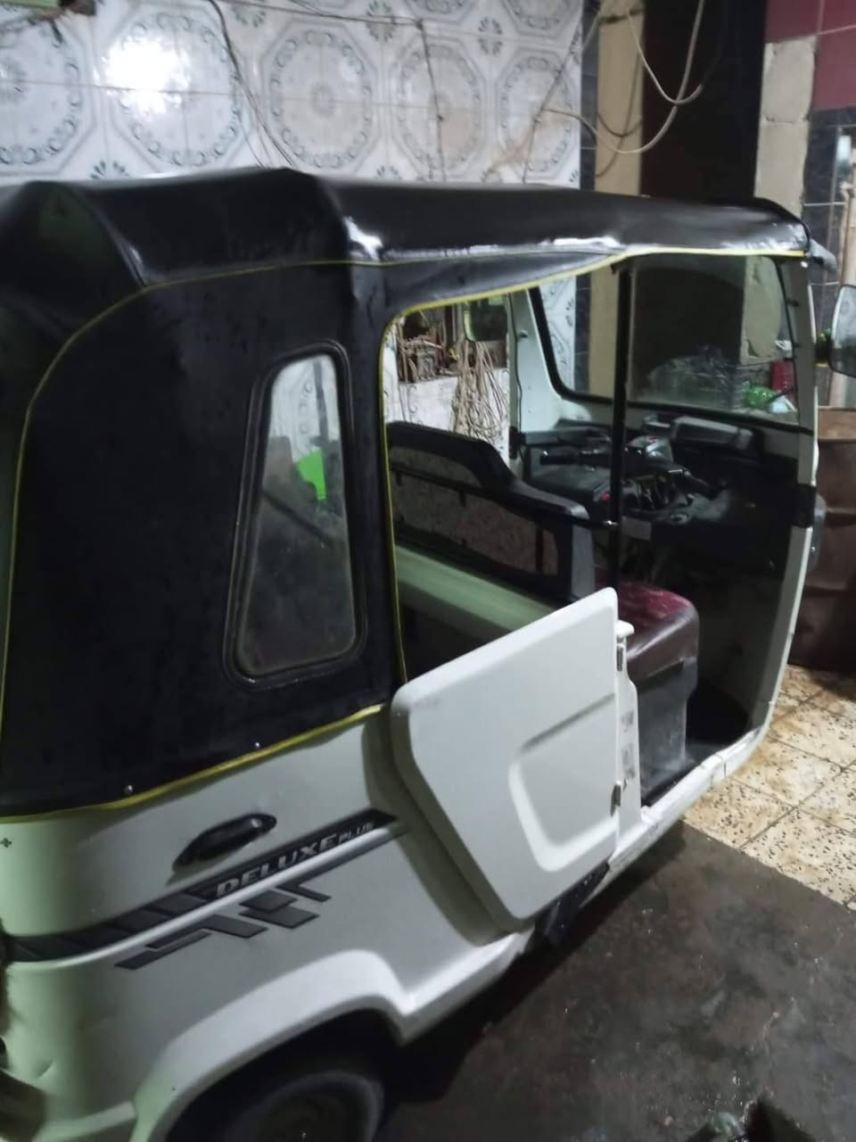 السلام عليكم تك تك tvs للبيع تك تك مابيها ضربه فقط محرك لاطش التكتك موديل 22 وهذا رقمي للاستفسار ***********
