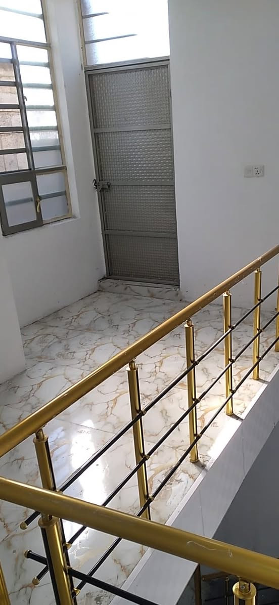 مكلف بالنشر ‼️
قطعه ارض مساحة 120 كاطون الرحمة بل ستالاف رقم القطعه 6136  السعر 45 مجال بسيط
——————————————

مشتمل طابق واحد بناء حديث سيراميك وسقوف ثانويه رقم القطعه 6167
السعر 75 مجال بسيط 

للتواصل خاص او الاتصال
***********
