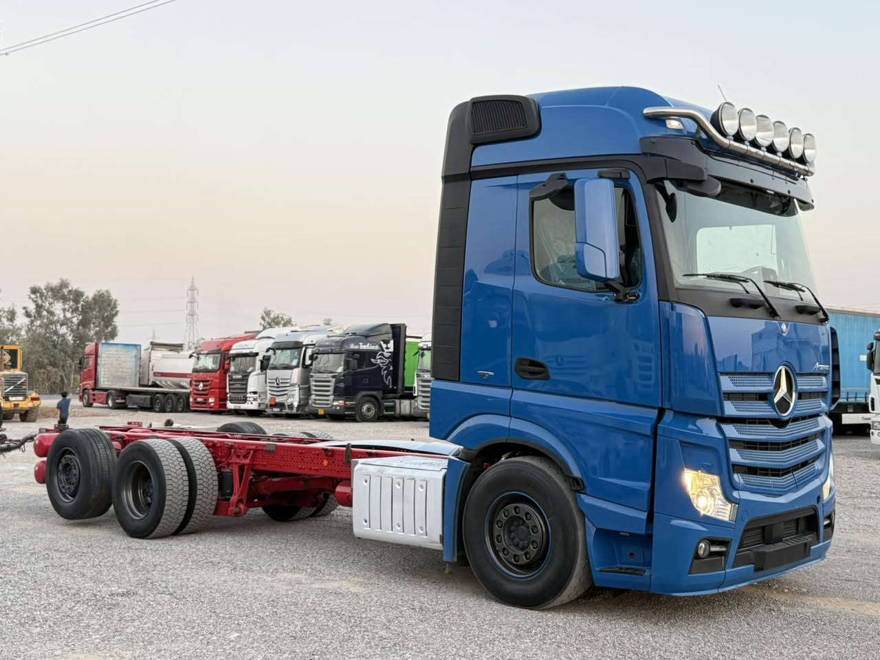 نوع :اكتروس  شاصي تاك تاير دبل قماره عالي جبليس امامي 
موديل:2016✅ 
حجم :2551 ✅
لون :   ازرق  ✅
مواصفات: هاف  تبريد ثلاجة حساس كاميرا  لاسيكي روبستون ليزر وعلامه ليد 
رقم : كاتي دخول جديد
سعر: 365$ ثلاثة شده  وخمسة وستون ورقة دولار /36500$
العنوان: معرض به لين في اربيل قوشتبه شارع العام 
*********** بەڵێن  / أبو علي 
***********

رجاءً عدم الاتصال  بعد ساعة 🕙 🔟 عشرة لليل
موقع جديد معرض به لين اربيل قوشتبه مدينه المعارض مقابل شركة أوزير 
موقع معرض https://maps.app.goo.gl/11RXL3FxQzCXFYZL8?g_st=iw
