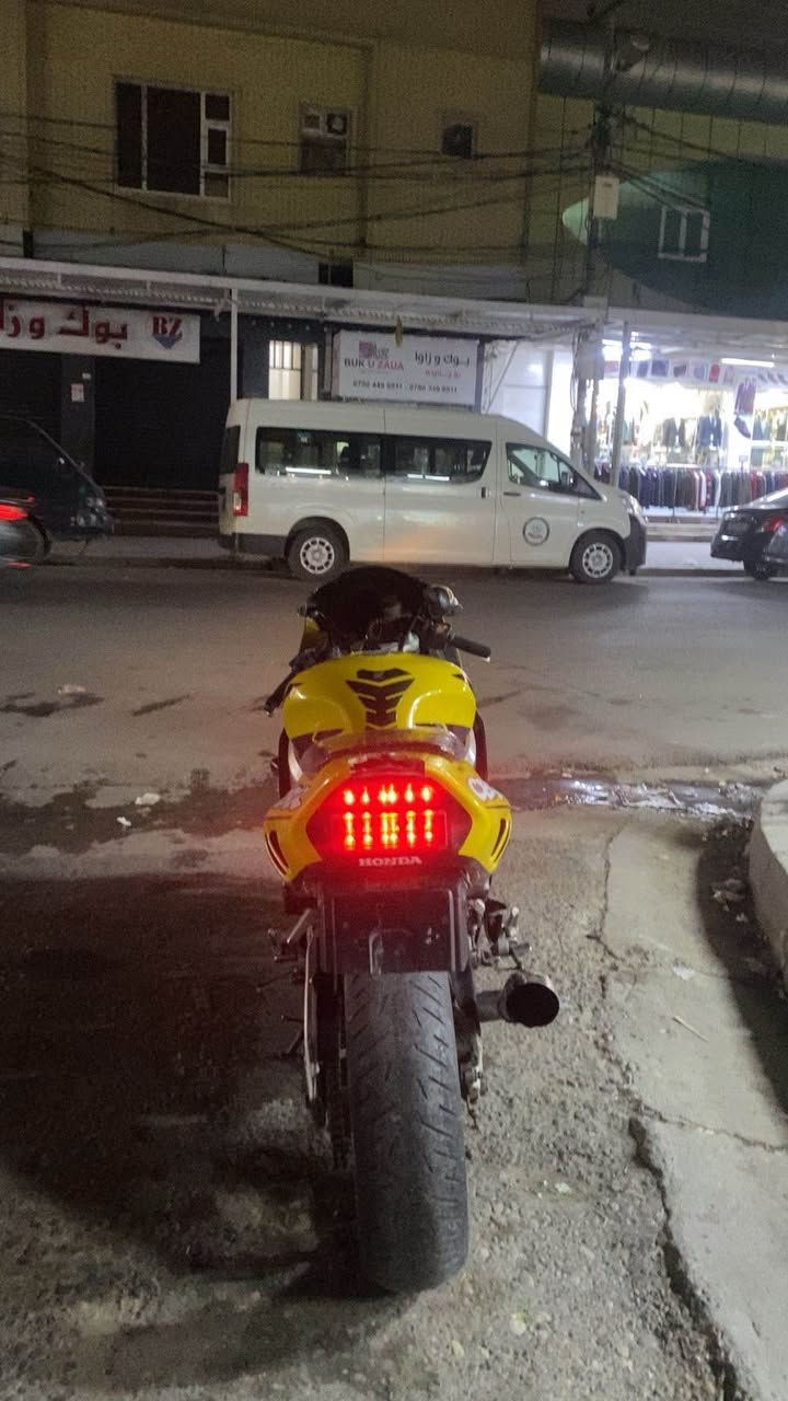 919RRمانتۆرەکە جایزە هەموو گیانی بە شەرتە کارەبایەتی هەمووی مەزبوت بە شەرت تازە تایەی گۆراوە ئاوێنەی بیلادی مانتۆرەکە جایزە مەکینە کراوەیە بە مەکینەی هیچ کیشەی نیە نرخ(16)محمەلە Singapore


**إذا كنت صاحب هذا الإعلان وتريد حذفه لأي سبب، رجاءا أرسل رسالة إلى الدعم الفني**