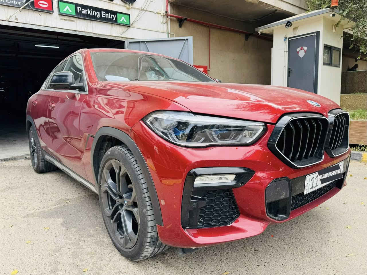 🚘 للبيع
BMW X6 40 i ( 2023 )

▪️ وارد أمريكي – قطعة واحدة صبغ
▪️ رقم بغداد
▪️ الممشى: 46 ألف ميل
▪️ المحرك: 6 سلندر تيربو
▪️ السعة: 3000 CC
▪️ السيارة مغلفة بالكامل PPF

✨ المواصفات:
✔️ سقف بانوراما
✔️ مقاعد جلد كهرباء مع ميموري
✔️ تدفئة كراسي + حافظات أكواب
✔️ داتا شو
✔️ بصمة تشغيل وبصمة جميع الأبواب
✔️ كاميرات 360 درجة
✔️ جنطة خلفية كهربائية
✔️ لايتات LED أمامية وخلفية
✔️ نظام قيادة ذكي ومساعدات أمان متقدمة
✔️ تحكم مقود متعدد الوظائف
✔️ نظام صوت فاخر
✔️ مرايا كهربائية قابلة للطي
✔️ مكيف أوتوماتيك متعدد المناطق

🔹 السيارة نظيفة وجاهزة للاستخدام

📞 للتواصل ***********
