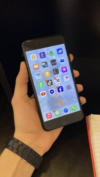 ايفون ٧ بلس • ١٢٨ • بطاريه ١٠٠