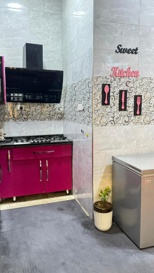 🏡 بيت ركن مؤثث للبيع

📍 الموقع: ياسين خريبط – زون 3

▪️ المساحة: 125 م²
▪️ الواجهة: 12.5 م

🔹 3 غرف نوم
🔹 صالة
🔹 مطبخ
🔹 استقبال
🔹 كراج يسع سيارة

✅ ركن على شارعين
✅ بناء حديث (2017)
✅ البناء طابوق بالكامل
✅ طابو ملك صرف
✅ يباع مع الأثاث

💰 السعر الإجمالي: 340 مليون دينار

*********** — ***********
