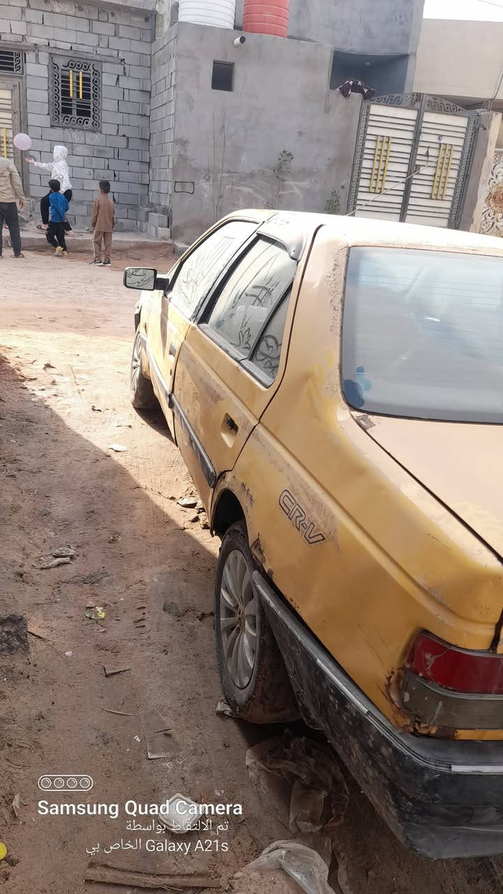 السلام عليكم  بيجو روه مديل 2009
سنويته منتهيه 2020
سياره كله شغاله بيه كير اومكينه ونجي ناعم اربع سلندر مكينه كير جديده  سعر 12 اوبيه مجال  
تحويل ثاني يوم  
مكان السياره ابو الخصيب منطقة ام النعاج  
*********** اتصال
