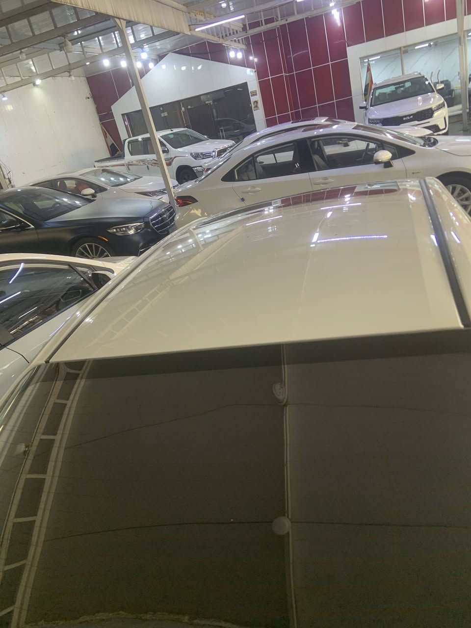 السلام عليكم كورله 2025تجميع صيني فول مواصفات شكل الخليجي رقم بغداد الجديد ماشيه 12الف  سياره كفاله عامه بعده بوضع الشركه سعرها 1٥٨ وبيه مجال مكاني بغداد معارض النهضه  ***********
