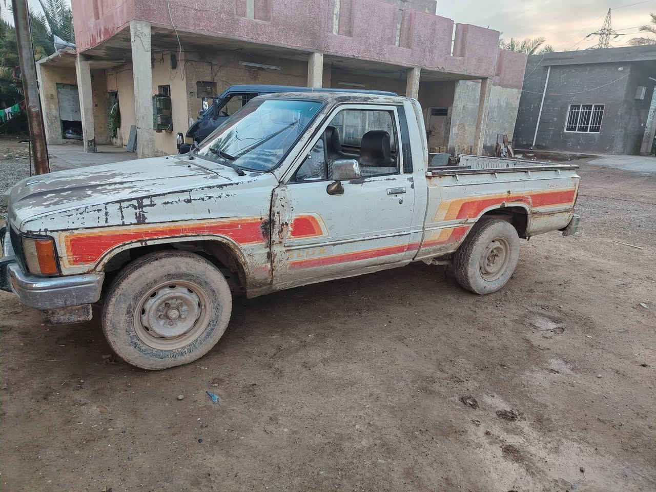 سلام عليكم
بيكم البيع موديل 88
رقم واسط
السعر 28 وبيها مجال
عنوان بغداد ناحية الوحدة
***********
