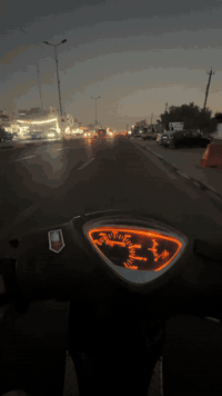 دراجه للبيع ماكس عدله حلوه ومرتبه  وبيهه كسر بسيط كلش بلكفر جوه السباي...