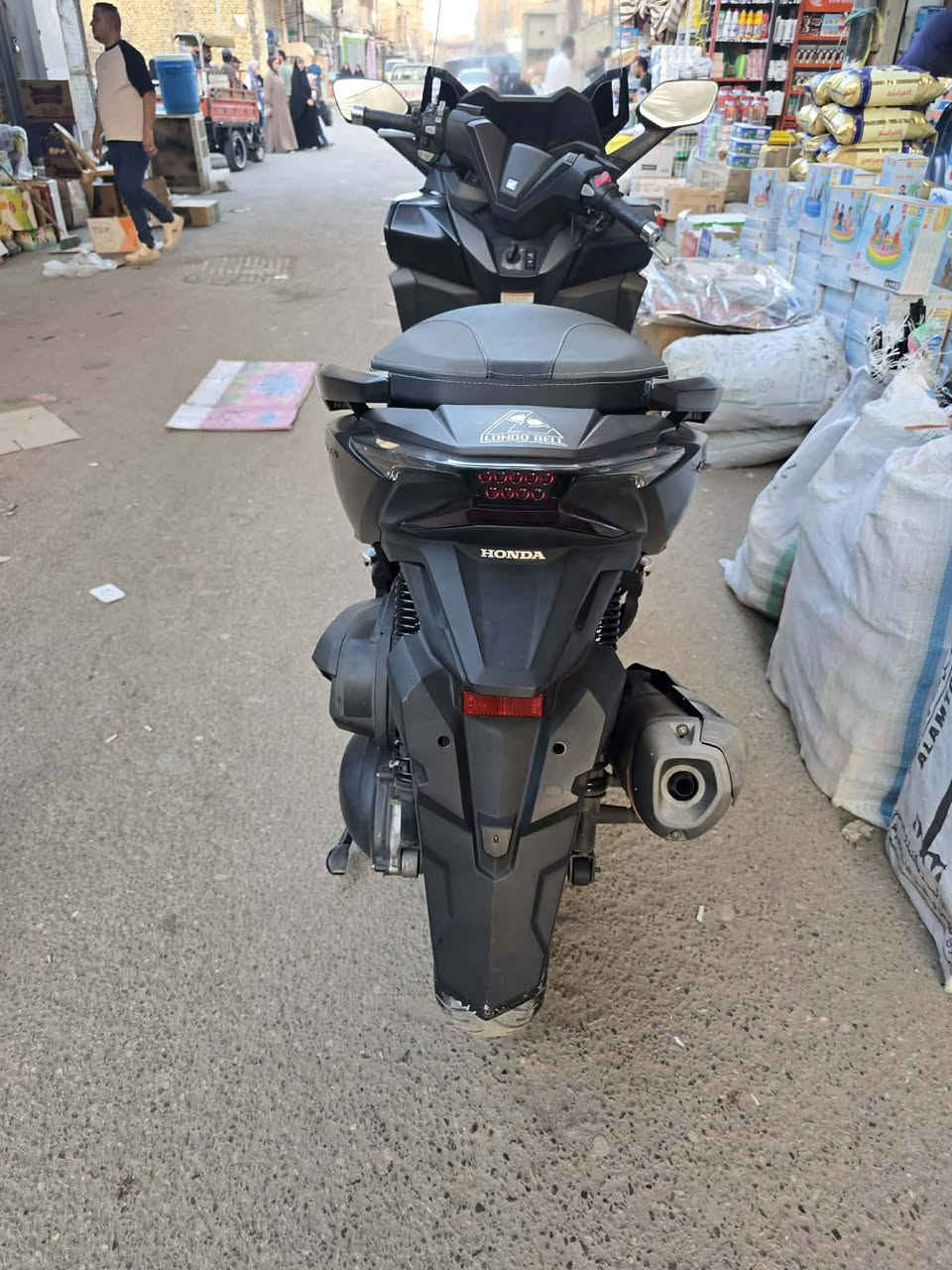 يا الله سلام عليكم فورزه 0/13 حديث  مكفوله بعدهي  بحالت الوكاله نازله من رمبه قبل كم شهر طلعت من رمبه  ماشيه 16الف /وهسه بل 20الف/الجامه اكترونيه تصعد وتنزل مرايات تنفتح وتنطبك وبعد بيها مواصفات  اخذتها 37 ورقه وهسه رايدها 28 وبيها مجال شراي اتصل *********** /مكاني ناصريه مركز وبخدمت شراي
