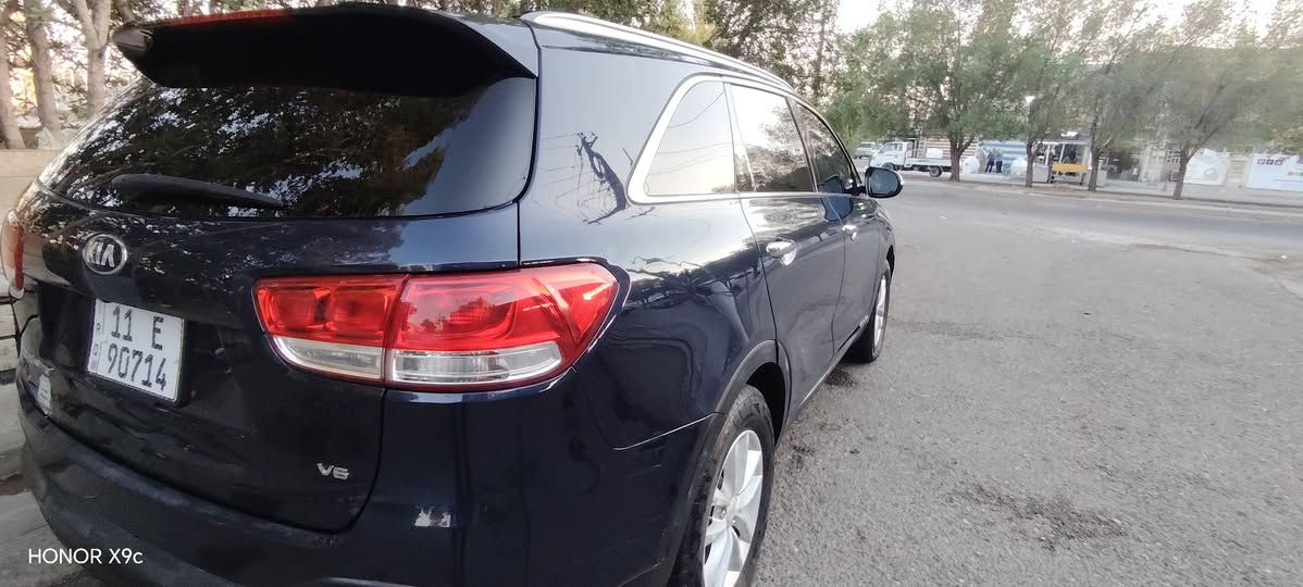 🚗 إعلان بيع أو مراوس سيارة (كيا سورينتو 2017) 🚗
​المواصفات العامة:
​النوع: كيا سورينتو (Kia Sorento)
​الموديل: 2017
​الوارد: أمريكي
​المحرك: 6 سلندر (V6) - عزم وقوة بالمسير
​المقاعد: 7 راكب (ثلاث قطع كشنات)
​التبريد: قطعتين تبريد (ثلاجة ماشاء الله)
​حالة السيارة الميكانيكية:
​المحرك: جاهز وبشرط الفحص (💯)
​الجير: جاهز وبأحسن ٩حالة (💯)
​الصدر: جاهز وقفل، السيارة حيل حلوة وما تحتاج أي مصاريف، جاهزة للاستخدام فوراً.
​تفاصيل الحادث والضرر (للأمانة والمصداقية):
​السيارة ضررها بنيد وجاملغ يسرا 
​باب الصفحة كلير .
​عدا هذا الضرر، السيارة سليمة وباقي التفاصيل مكفولة.
​البيع أو المراوس:
السعر 150$
*********** اتصال فقط
*********** واتس فقط 
المكان حي الجهاد بغداد
