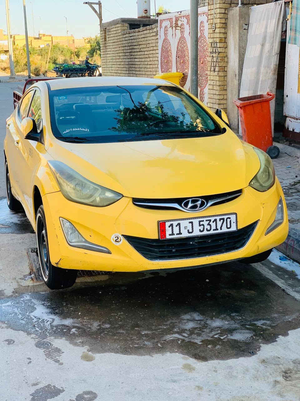 السلام عليكم شباب سياره انتره مديل 2015وارد امريكي سياره جاهزه بمعنى الكلمه من كلشي تخم تاير جديد  ضربته بل حوض سونار موجود بل منشور السعر 117وبيه مجال مكان السياره واسط كوت حي الحوراء رقم***********
