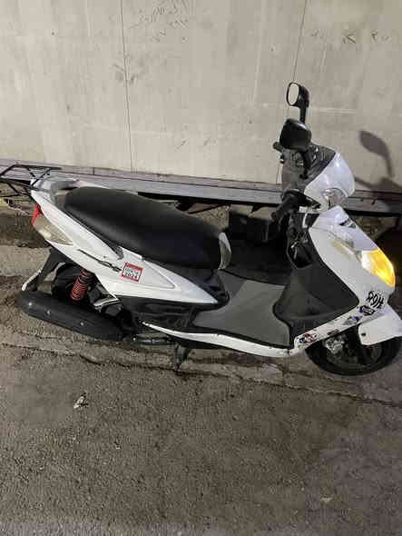 السلام عليكم دراجة البيع سكنس فحل ياباني نضافة فول السعر 850 بيهة مجال قليل المكان طالبيه فلكة 83 رقم***********
