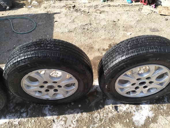 سلام عليكم تخم تاير هو ويلات لليع نضافه100/80سعر 200وبيهن مجال مكان ناصريه مركز ***********
