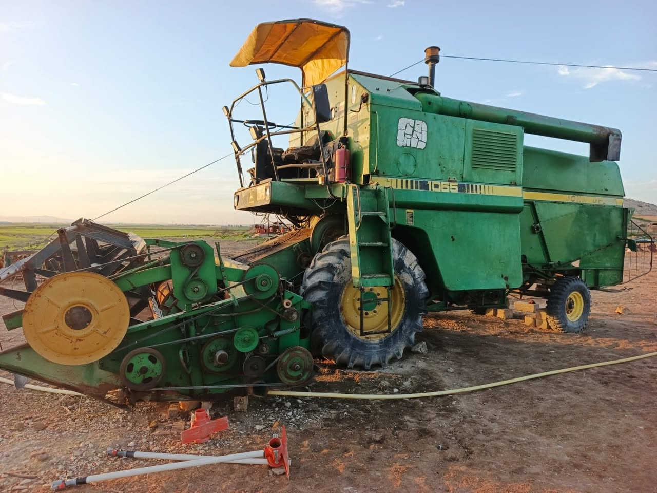 السلام عليكم موجود حاصده جوندير للبيع موديل 88 رقم وسنويه السعر الاتصال على الرقم *********** +***********
