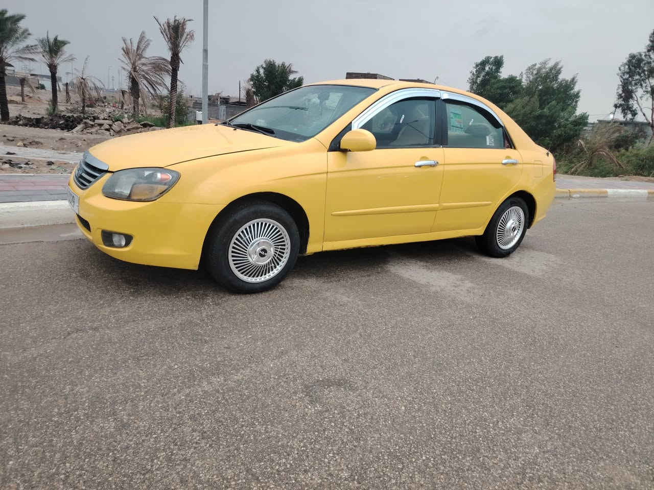 السلام عليكم سياره نوع سبكتره موديل 2009 السياره مكينه كير حداديه تخم تاير مكفولات حادثه باب العبري سياره صبغه جديه تبريد ثلج دواخل السعر 74وبيها مجال بسيط مكان جديده رقم كربلاء نكليزي مكان كربلاء ***********
