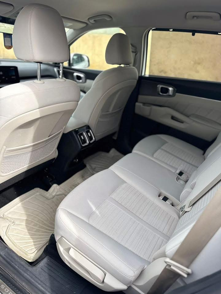 السلام عليكم
سورنتوا موديل 25 السعر مناسب وبالخير ع ياخذها

رقم بغداد

ماشية 20 الف بااسمي  شخصيا 

مواصفات فول 

كامرتين 

ويل 20 

داتا شوو

كراسي كهرباء 

6 سلندر 

7 راكب 

صندوق كهرباء 

3 قطع تبريد 

شاشة كبيرة جي بي اس 

السيارة مكفولة كفالة عامة 

عدا بيدي آر بسيط جدا موضح بالسونار مرقف بالصور 

السعر / 306 $ 

مكاني رمادي 

للاستفسار // ‭0782 651 8608‬
