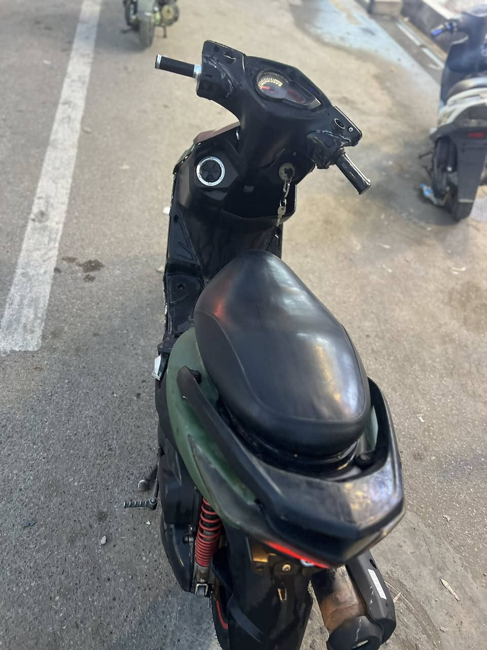 سكنس لد للبيع الدراجه حلوه وكهربايات شغاله بيها صلنصه شمعه يردلها ترتيب كلجات بس السعر 450 بيها مجال للشراي اتصل ودلل ‭٠٧٧٣ ٣٥٧ ١١٧٤‬
