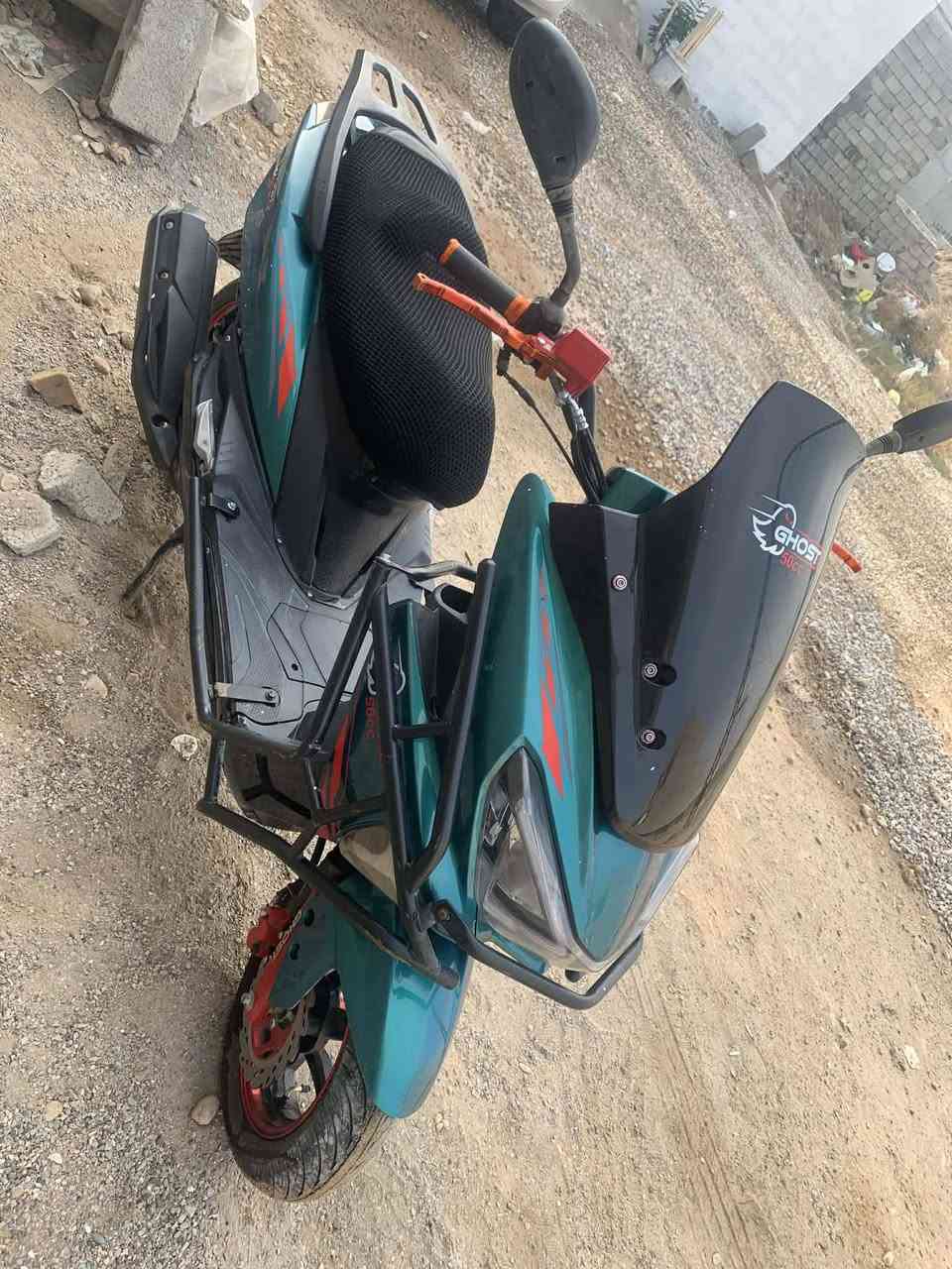 دراجة بانزين جديدة مستخدم شهر سعرها ٦٥٠ مكان بعقوبة مدخل المفرق
***********
