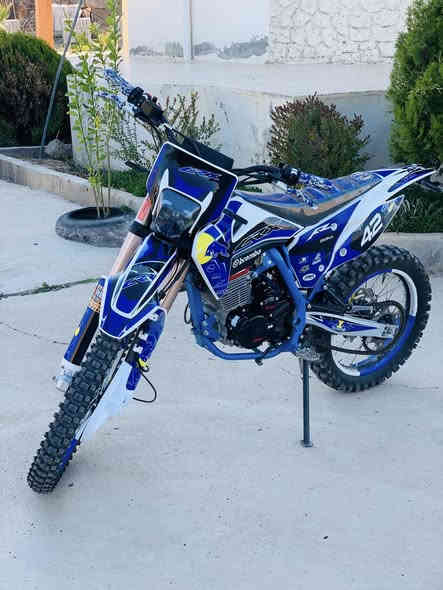 السلام عليكم موطور قفازCRXللبيع محرك350ccاربع ولفات موطور نشاط فول ادفع سعر عجبني ابيعك موطور خير من الله المكان جنوب الموصل قريه السفينه الشراي يجي خاص او يتصل ***********
