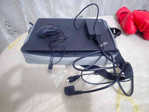 السلام عليكم 
حاسبة Thinkpad
شاشة لمس 
للاستفسار الاتصال على الرقم ***********
العنوان الديوانية
