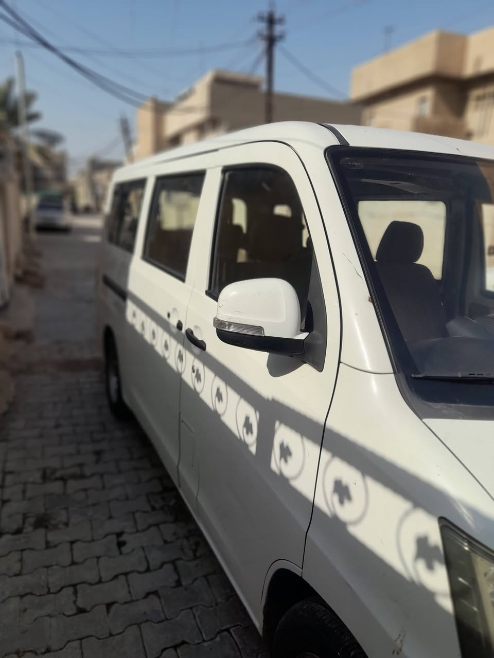 السلام عليكم
فاو خشفة ١٠ راكب جاهزة كير ومحرك مكفولة من الصبغ والتبديل محرك بلادي  تبريد غاز فقط مطلوبة غرامات مرورية ٣٥٠ وهيئة ٣٥٠ وضريبة سنتين ينزل من السعر وتاخذ صافي السعر ٤٥ وبيها مجال 

مكاني بغداد البياع الشرطة الخامسة

*********** واتس آب موجود

***********
